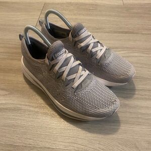 Saucony women's grey versafoam flame athletic fabric running sneaker size 7